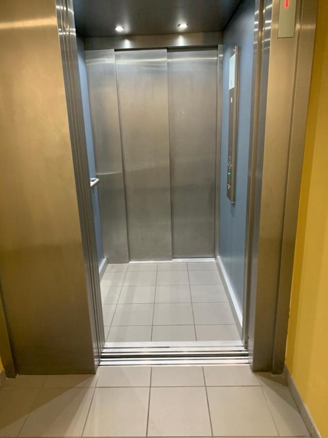 Place Verte 2302 里尔 外观 照片